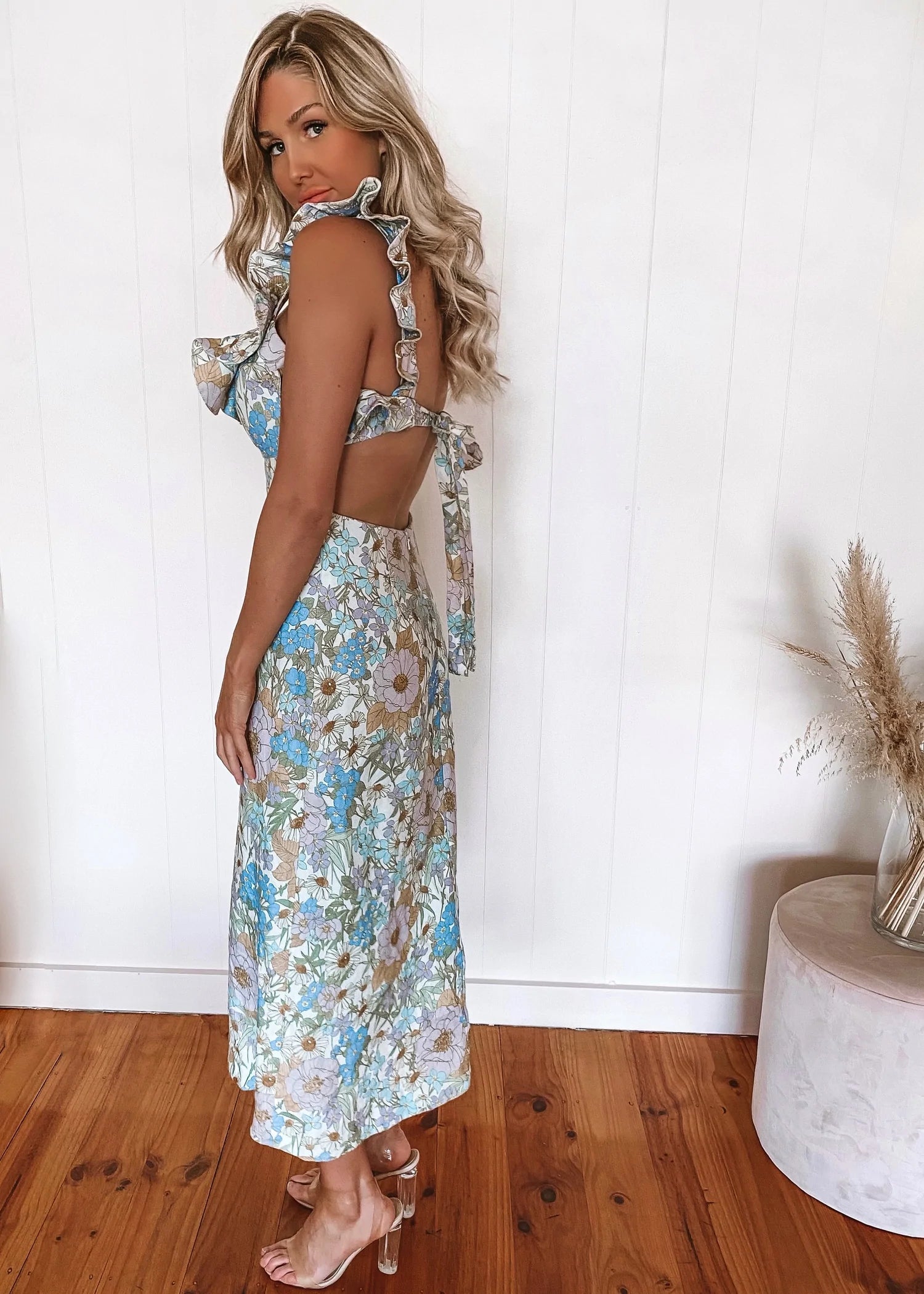 Super Eight Frilled Midi The One Night Stand Rental Super Eight Frilled Midi The One Night Stand Rental